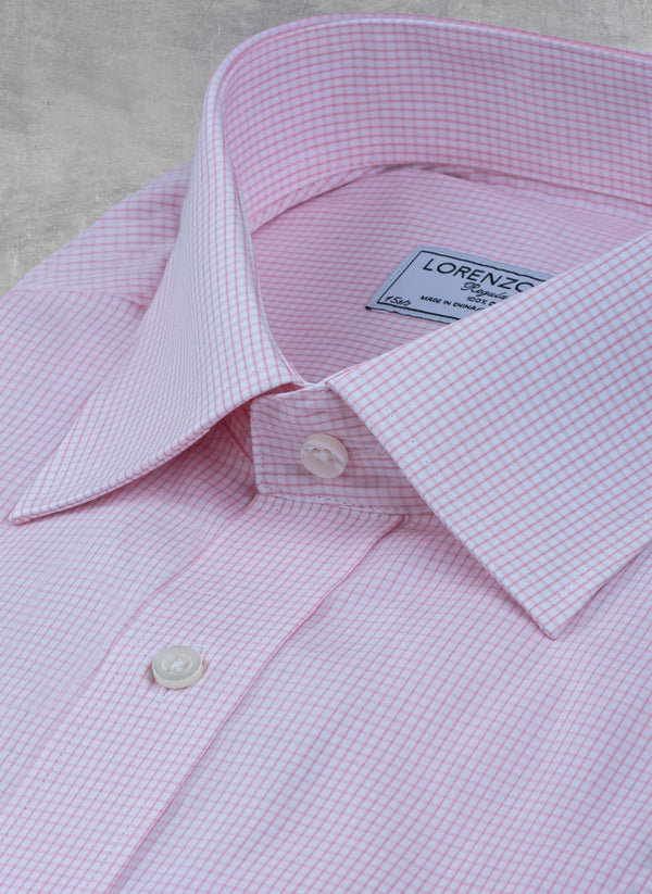 Collar detail of William Fullest Fit Shirt in Light Pink and White Check 