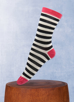 Striped Socks Mid-Calf Vertical Stripes Contrast Color Cotton