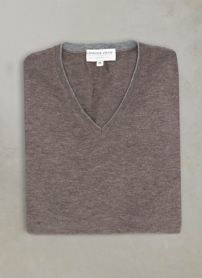 ALL YEAR ROUND MODERN FIT TURTLE NECK SWEATER. WOOL & CASHMERE